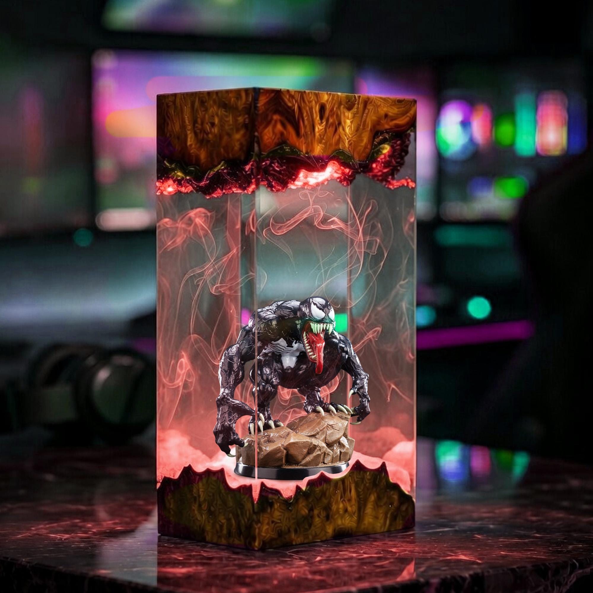 Venom Resin Lamp Marvel Symbiote Diorama Night Light Epoxy Wood Craft Villain Room Decor Geek Gift Collectible Art Piece-2